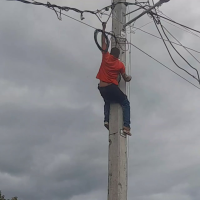 Man Survives After Being Electrocuted And Falling From A Pole