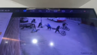 6 Criminals On Bicycles Robbed An Elderly Man On The Street