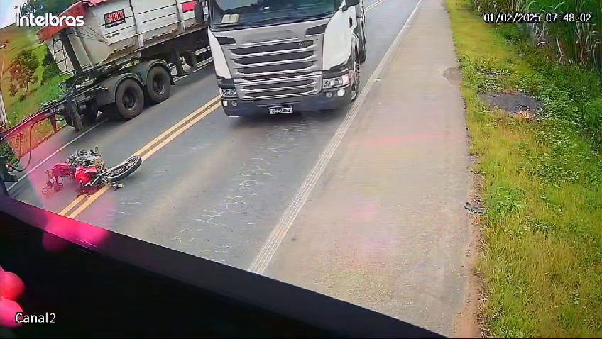 33 Year Old Motorcyclist Died In A Frontal Collision With A Truck