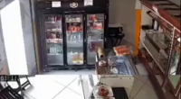 Dude Stabbed & Bleeding Out All Over The Fucking Place